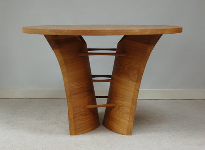 Lune Table