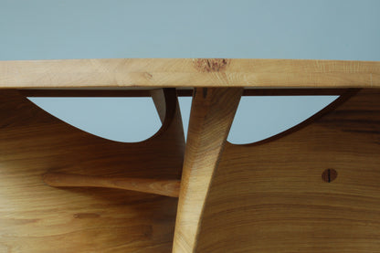 Lune Table